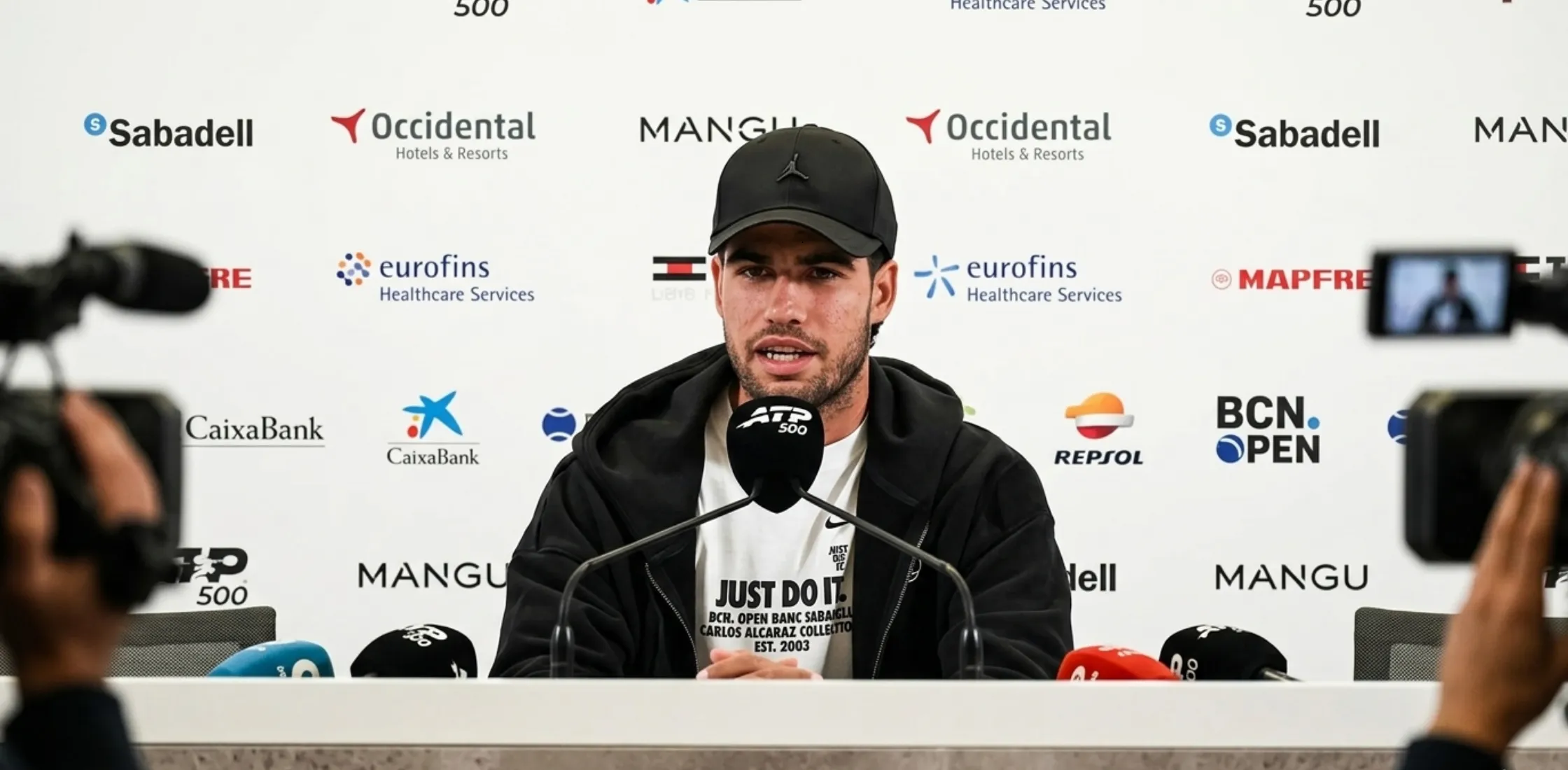 Carlos Alcaraz Barcelona Open Banc Sabadell 2026 black Nike Court Tech Fleece press conference hoodie