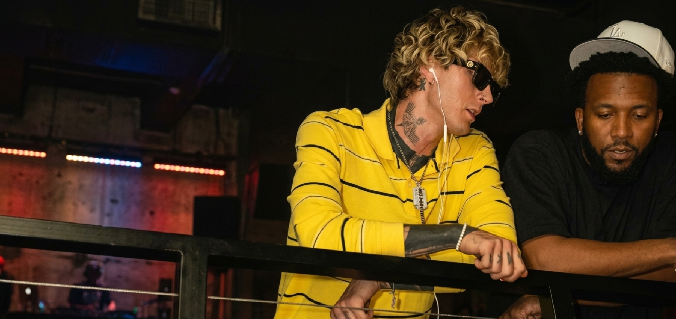 Machine Gun Kelly The League yellow stripe sweatshirt retro rugby streetwear black stripes oversized fit