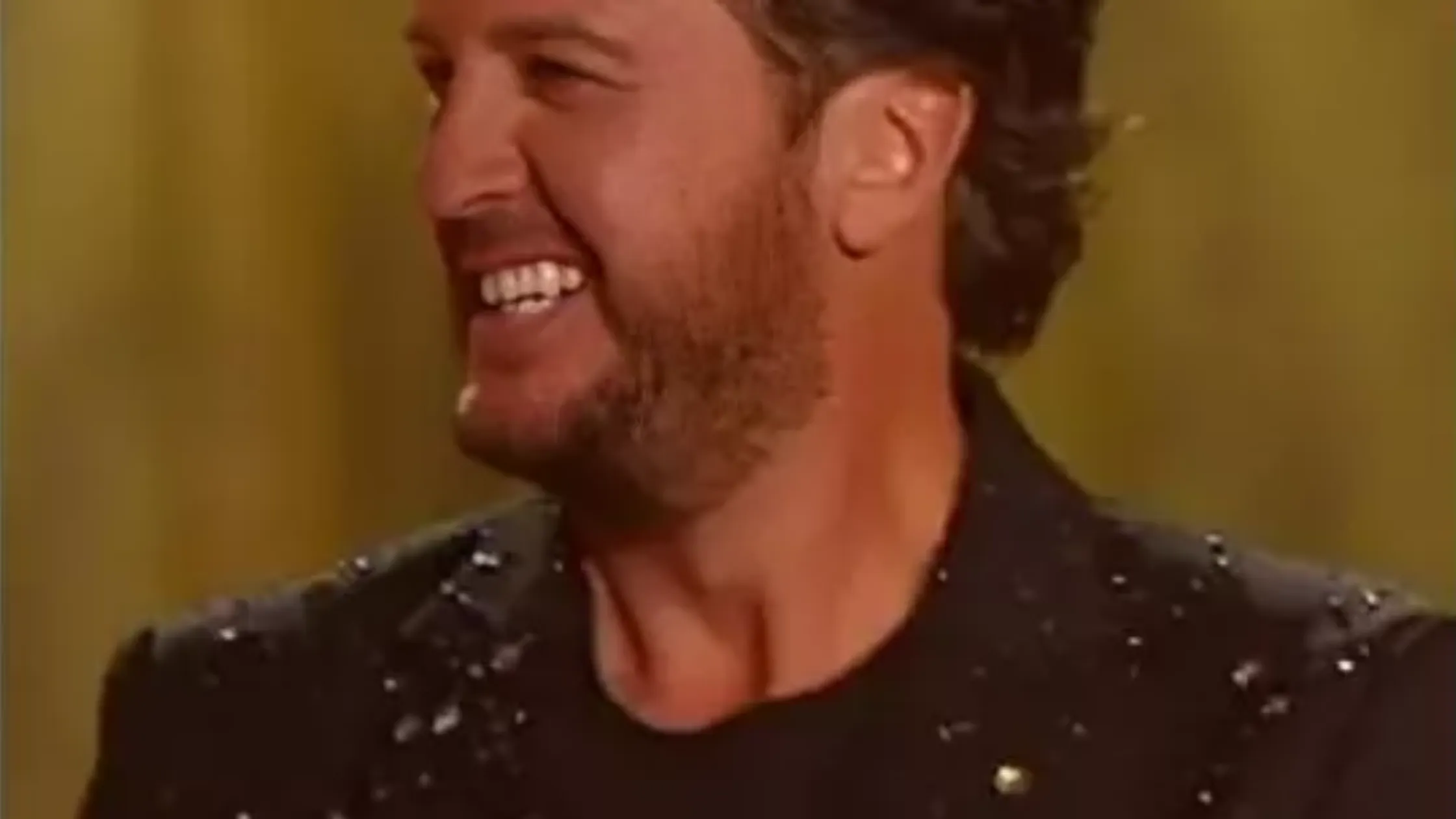 How to Command the Stage with the Luke Bryan American Idol Embellished Blazer