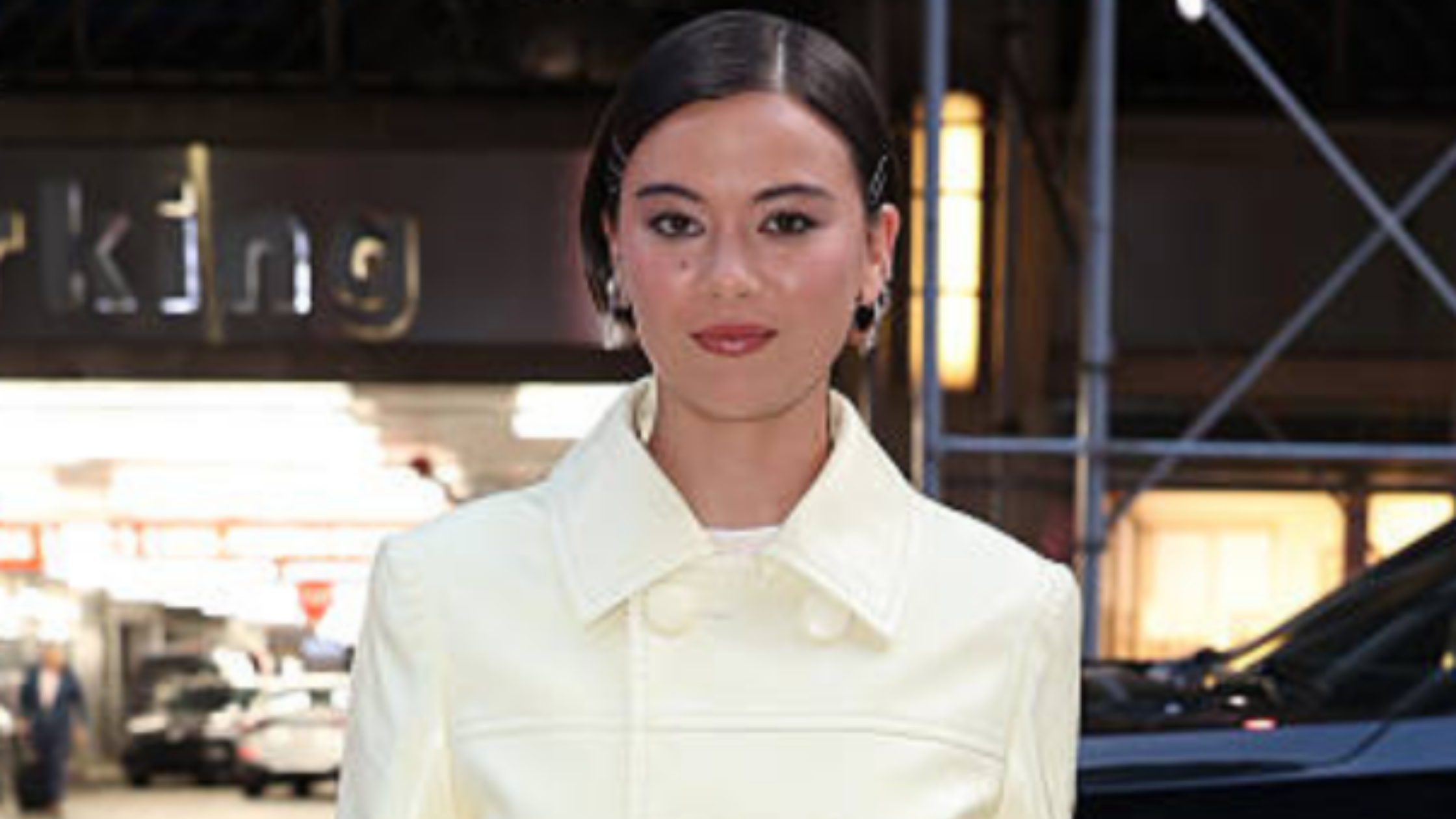 How to Style the Lukita Maxwell New York City 2026 Coat for a Sophisticated City Look