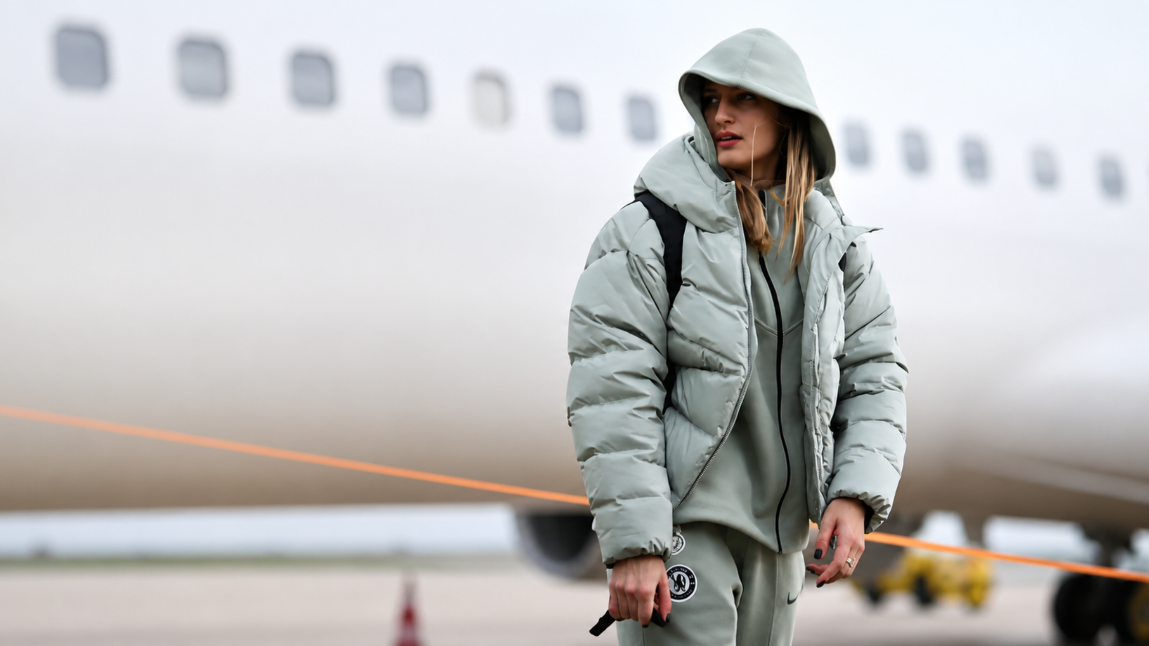 Nathalie Bjorn Chelsea FC Women Training Camp Puffer Jacket – Elite Football Travel Fashion