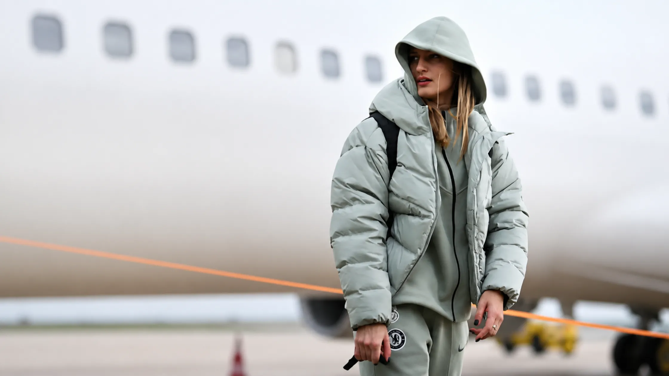 Nathalie Bjorn Chelsea FC Women Training Camp Puffer Jacket – Elite Football Travel Fashion