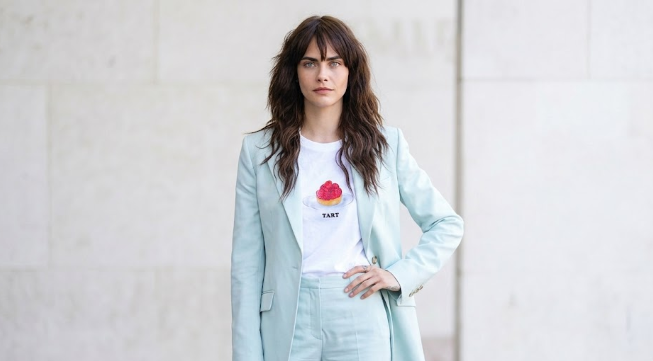 Cara Delevingne KISS UK Radio Studios England 2026 Light Blue Blazer Suit with Notched Lapel and Flap Pockets