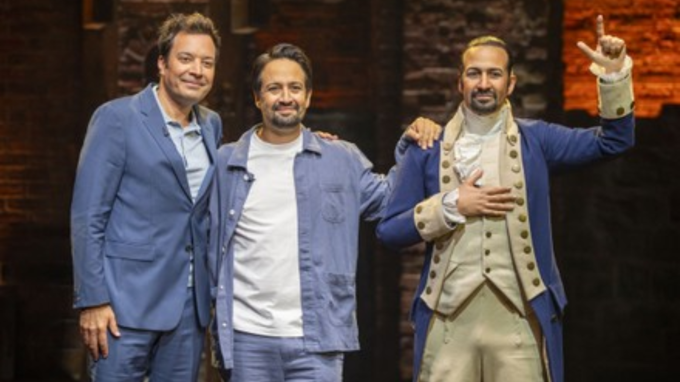 How to Style the Lin-Manuel Miranda Hamilton’s 10th Anniversary Show Blue Shirt for a Timeless Broadway Look