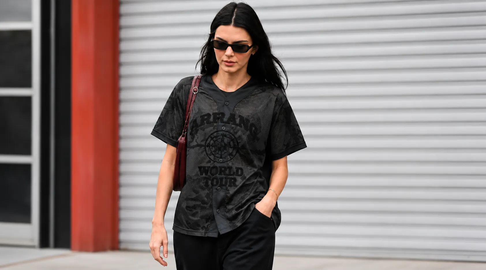Kendall Jenner Los Angeles 2026 Deep Black Minimalist Crew Neck Cotton T-Shirt