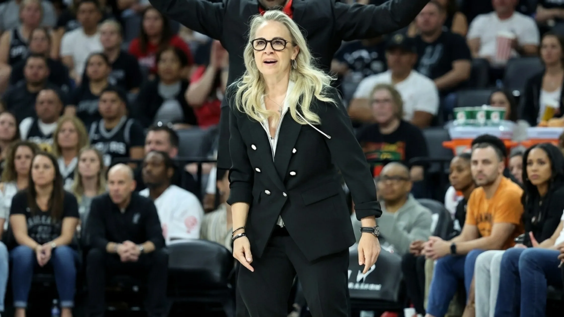 Becky Hammon New York Liberty vs Las Vegas Aces black double-breasted blazer with silver buttons courtside fashion look