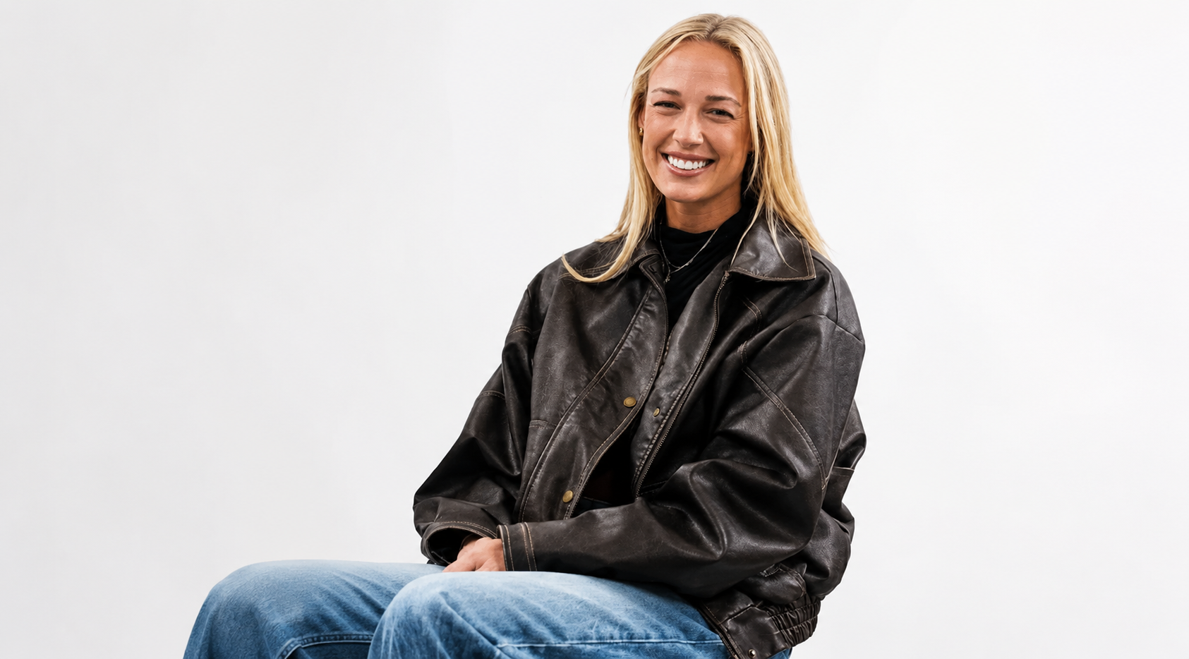 Sophie Cunningham 2026 Black Leather Jacket with vintage distressed bomber design and shirt-style collar
