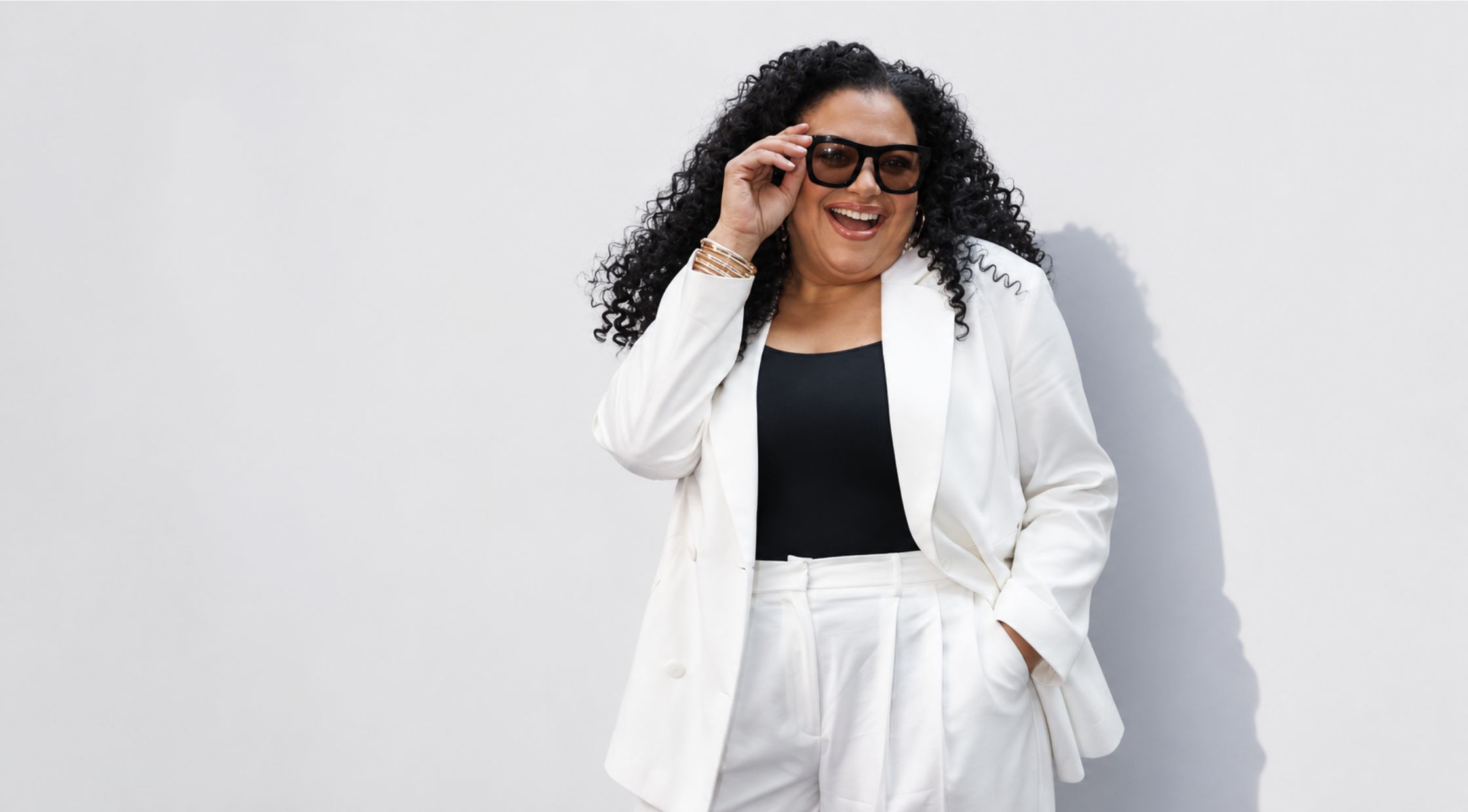 Why Michelle Buteau’s NYC 2026 White Blazer is the Ultimate Masterclass in Maximalist Minimalist Tailoring