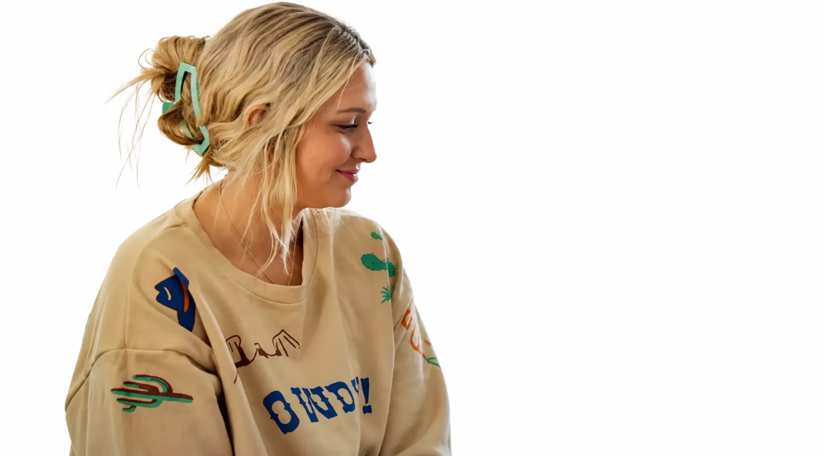The McBee Dynasty S03 Kacie Adkison Howdy Western Graphic Cream Crewneck Sweatshirt