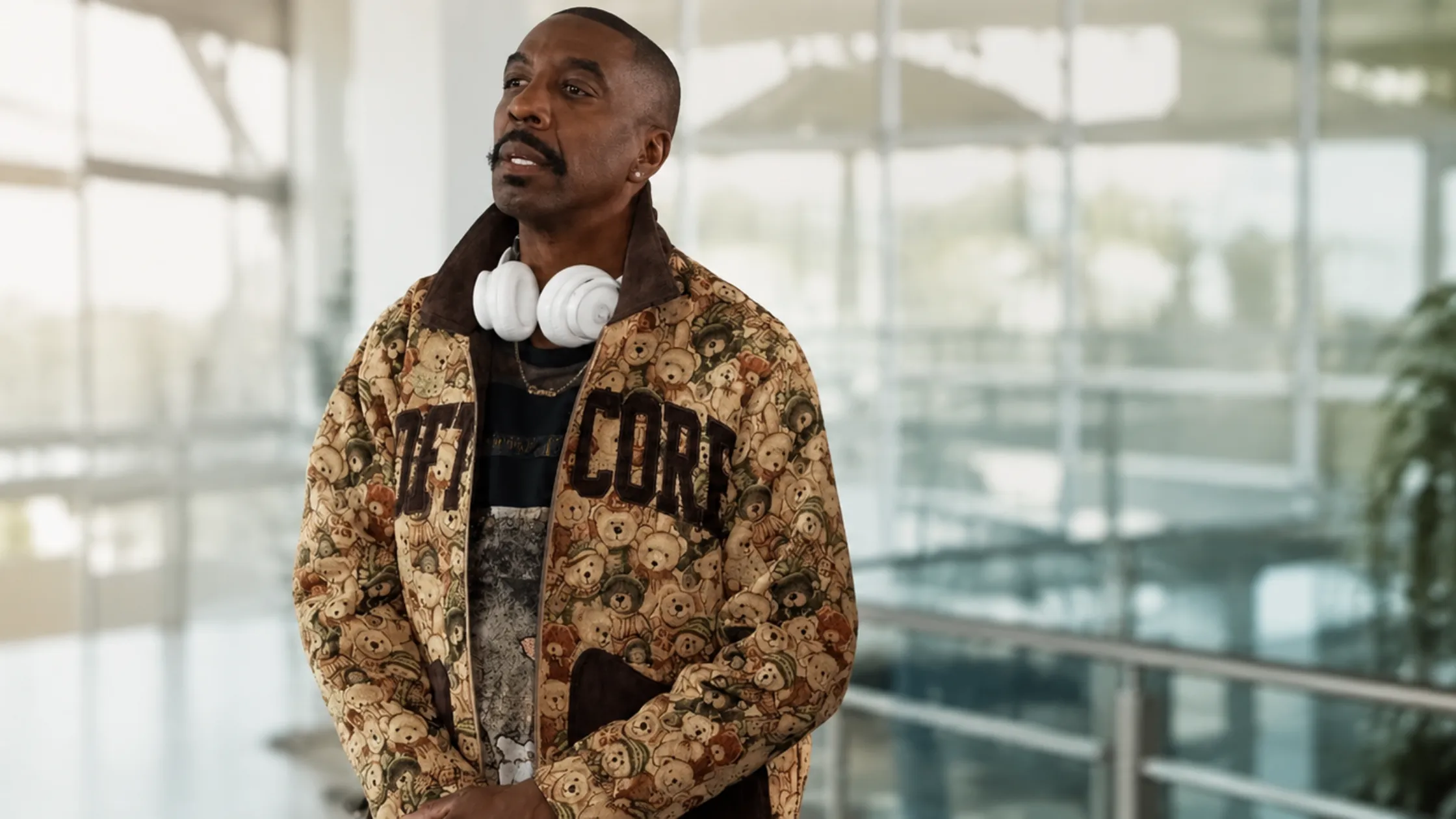 A Complete Style Guide to the Curb Your Enthusiasm S12 J.B. Smoove Teddy Bear Jacket