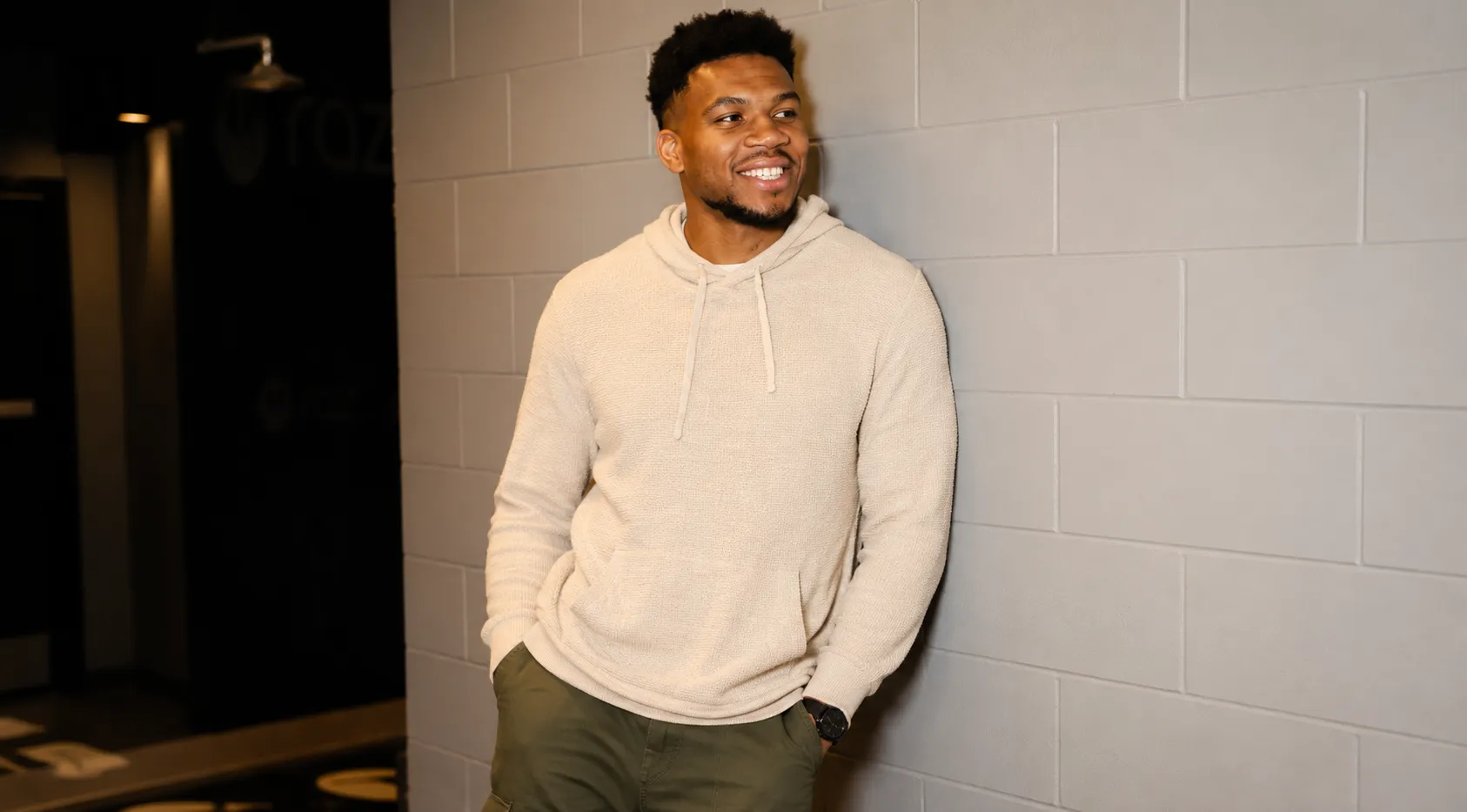 Giannis Antetokounmpo Brooklyn Nets vs Milwaukee Bucks Blue Hoodie