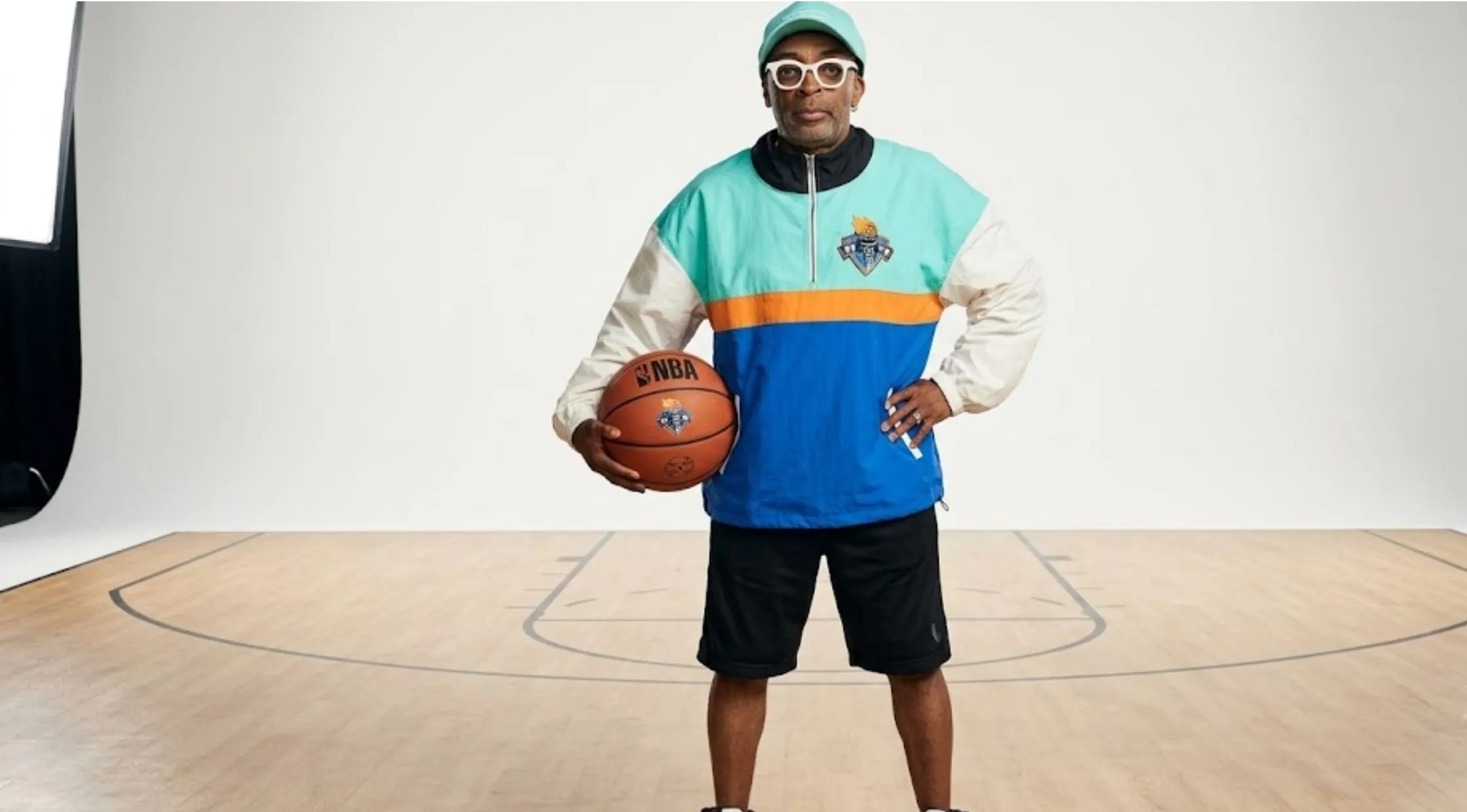 How to Elevate Your Streetwear Style with the Spike Lee LVA-NYL New York Liberty Windbreaker Jacket