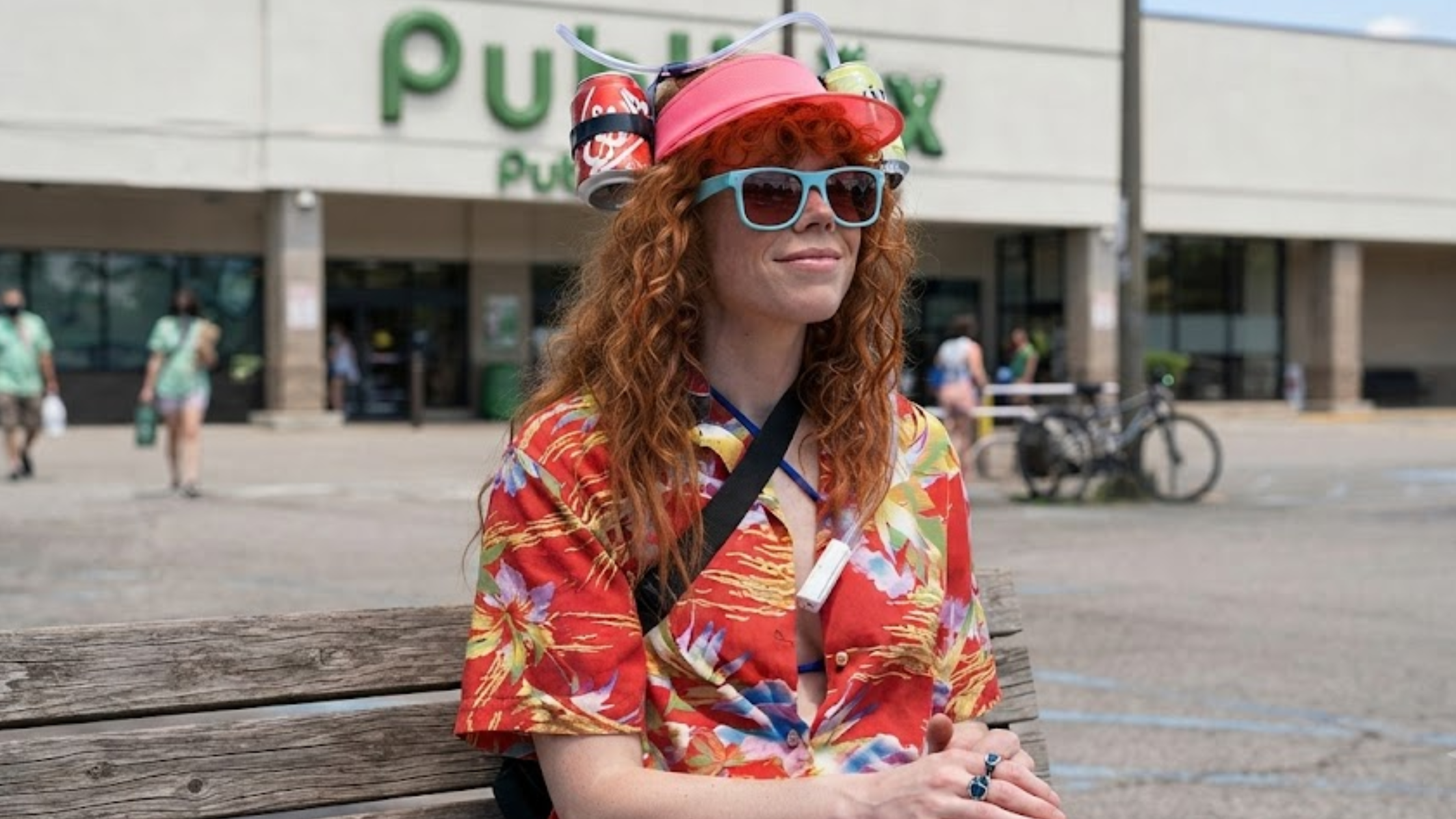 Poker Face S02 Natasha Lyonne Charlie Cale Red Floral Hawaiian Shirt