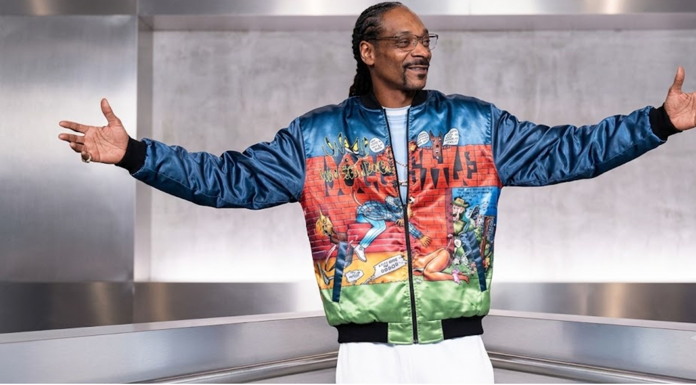 How to Elevate Streetwear Style with the Men’s Snoop Dogg Doggy Style Bomber Jacket