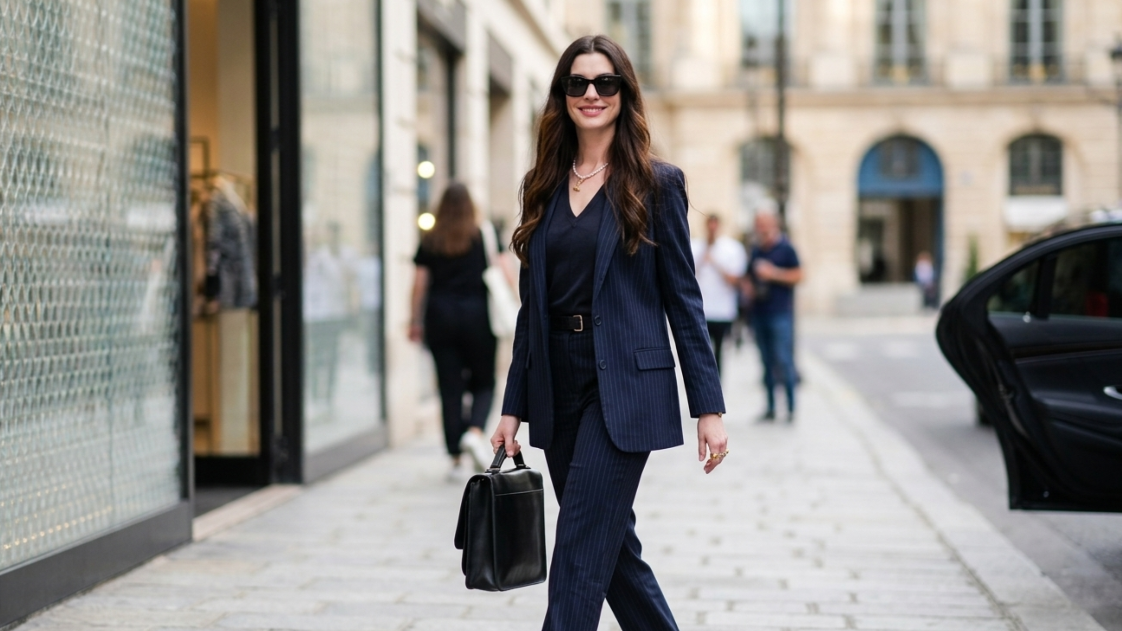 Anne Hathaway Devil Wears Prada 2 blue blazer