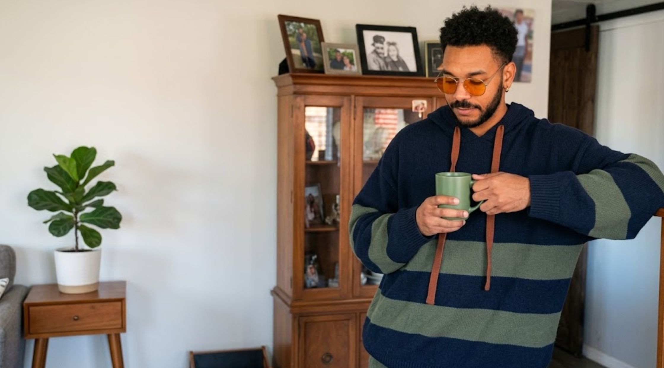 Why Jamal Menzies’ Navy and Olive Plush Pajama Set on 90 Day Diaries is the Ultimate Loungewear Grail