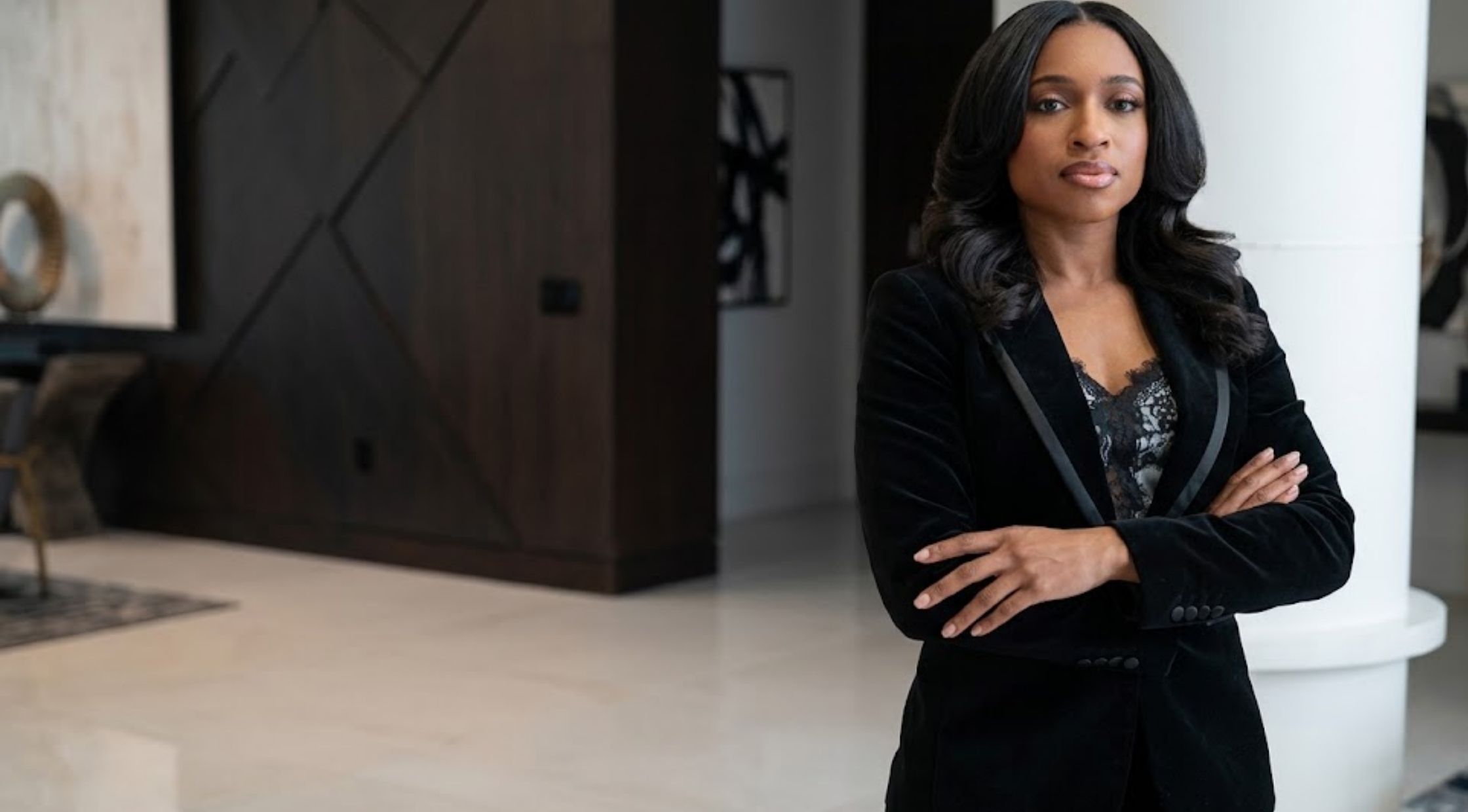 Why Taylor Polidore Williams’ Velvet Blazer in Beauty in Black is a TV Fashion Grail