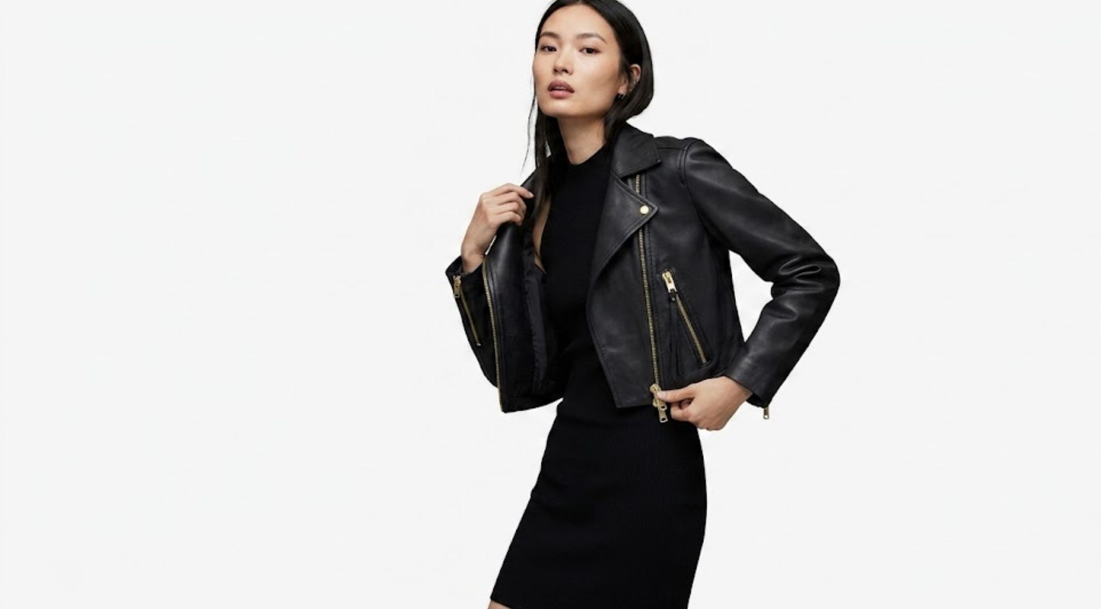 How to Style a Women’s Black Cropped Leather Jacket for an Edgy Look