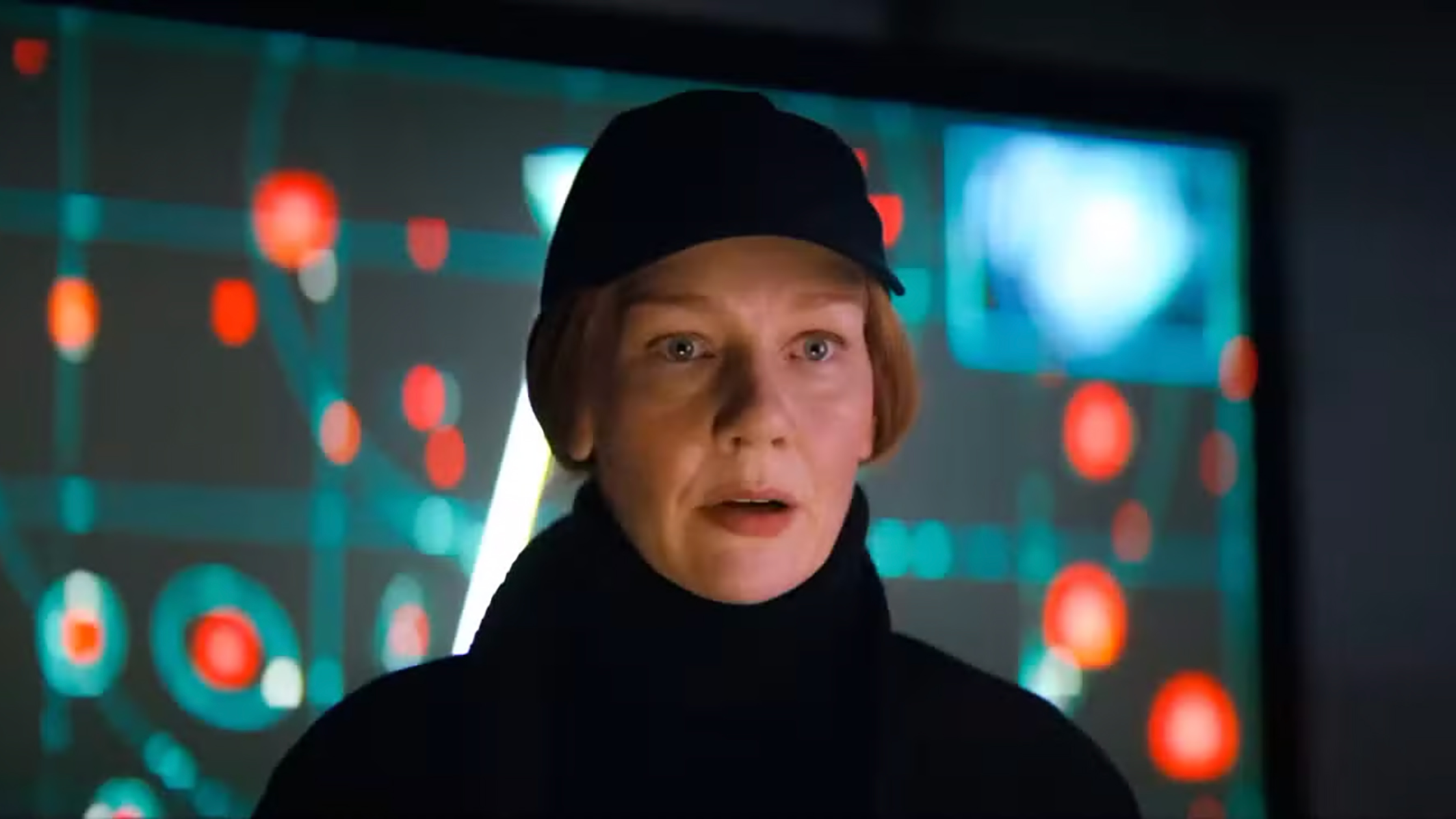 Project Hail Mary Style Icon: Sandra HÃ¼ller’s Show-Stopping Black Coat Look